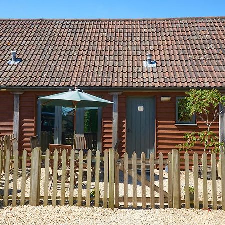 Barn Cottages At Lacock Exterior photo